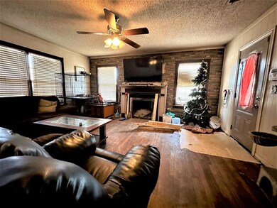 2912 W Morton St, Denison, TX 75020 - photo 3