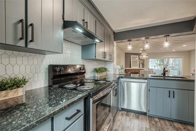 8014 Halsey St, Lenexa, KS 66215 - photo 6