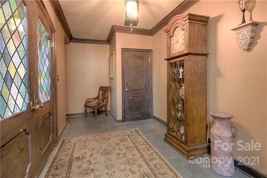 302 Valley Stream Rd, Statesville, NC 28677 - photo 5