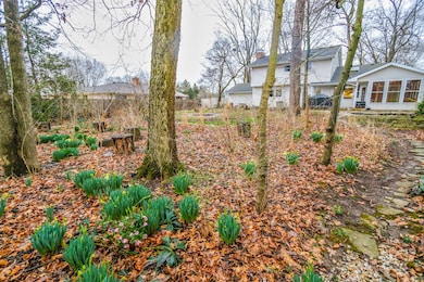 582 Hickory Place, Circleville, OH 43113 - photo 2