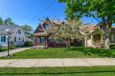 003-Front_View-5744372-medium