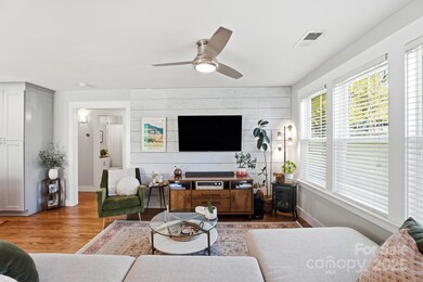 161 N Smallwood Place, Charlotte, NC 28216 - photo 6