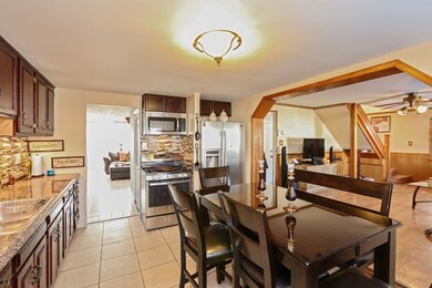 516 Apache Ave, Carpentersville, IL 60110 - photo 7