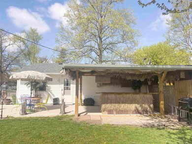 1428 Dallas St, Auburn, IN 46706 - photo 4