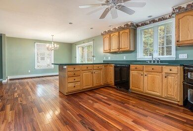 8 Lillian Way, Scarborough, ME 04074 - photo 2