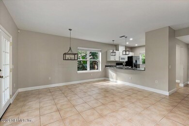 06-Dining and Kitchen