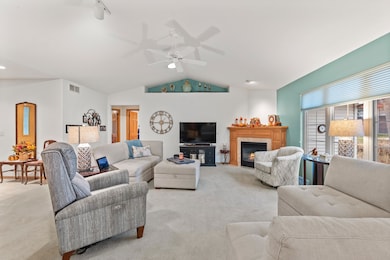 100 Schubert Ln unit 16, Fond Du Lac, WI 54935 - photo 7