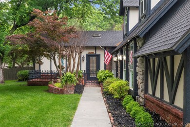 Beautiful walk way to the front door with access t