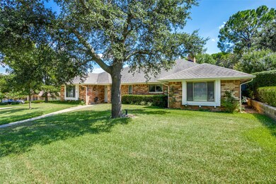 420 Eagle Dr, Bedford, TX 76021 - photo 3