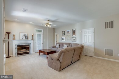 20589 Crestmont Terrace, Sterling, VA 20165 - photo 6