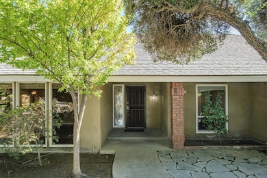 8844 N Ione Ave, Fresno, CA 93720 - photo 4