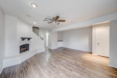 7848 Green Lawn Dr unit 7848, Houston, TX 77088 - photo 5