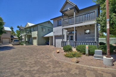 Front_of_Home_1