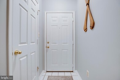 13089 Autumn Woods Way unit 101, Fairfax, VA 22033 - photo 3