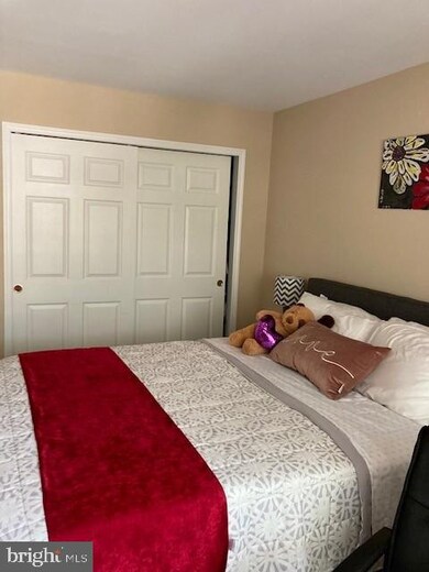 20017 Gateshead Cir, Germantown, MD 20876 - photo 7