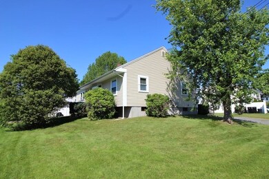62 Center St, South Dartmouth, MA 02748 - photo 3