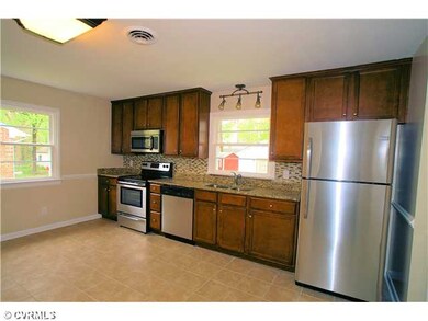 Kitchen - Lots of sunlight  and room for a table