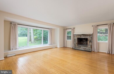 515 Forest Hills Cir, Devon, PA 19333 - photo 5