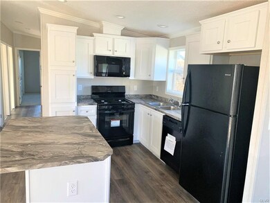 6040 Dora Ct, Slatington, PA 18080 - photo 7