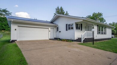 918 16th St SE, Menomonie, WI 54751 - photo 3