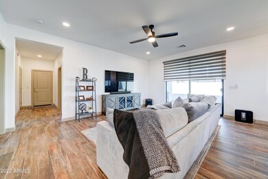 5940 E Kenwood-10