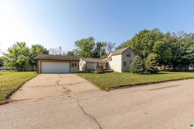 1103 7th St, Onawa, IA 51040 - photo 3