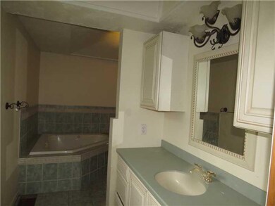 Full Bath.