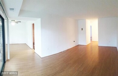 9717 Kings Crown Ct unit 202, Fairfax, VA 22031 - photo 2