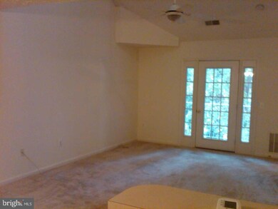 2054 Quaker Way unit 13, Annapolis, MD 21401 - photo 3