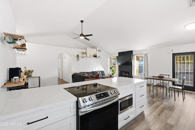 677 E Temple St, Chandler, AZ 85225 - photo 4