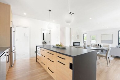 7 School Ave unit 1, Waltham, MA 02453 - photo 3