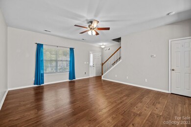 3253 Wicklow Ln, Clover, SC 29710 - photo 5