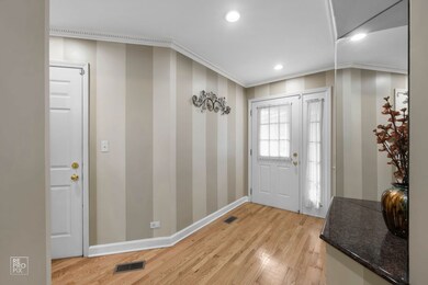 270 Manor Dr unit 33C, Buffalo Grove, IL 60089 - photo 3