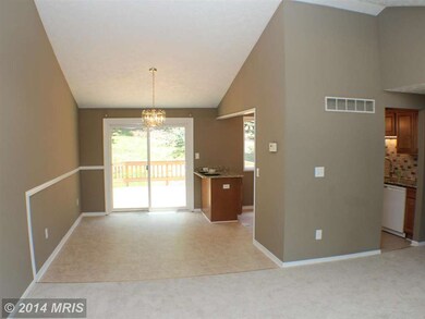 16133 Olmstead Ln, Woodbridge, VA 22191 - photo 6