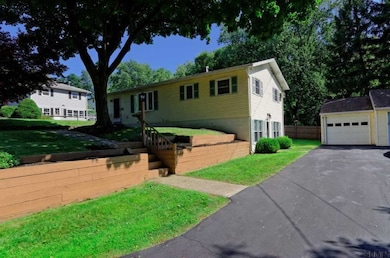 18 Riverview Terrace, Rensselaer, NY 12144 - photo 2