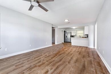 1906 N Main St, Weatherford, TX 76085 - photo 4