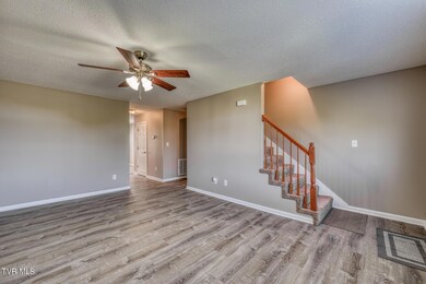 119 Amanda Ln Unit #1-5