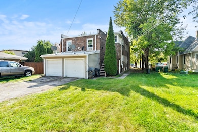 910 Nicholson St, Joliet, IL 60435 - photo 3