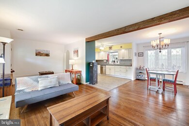 208 Beach Rd, Pasadena, MD 21122 - photo 3