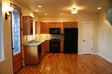 1354 NW Mt Washington Dr, Bend, OR 97701 - photo 6