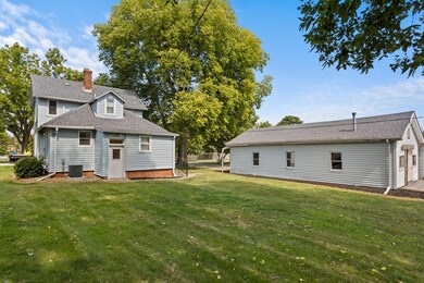 107 W Fillmore St, Philo, IL 61864 - photo 5