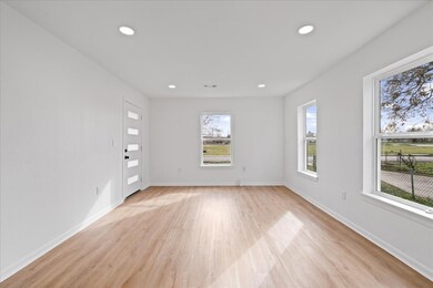 3819 Linder St, Houston, TX 77026 - photo 6