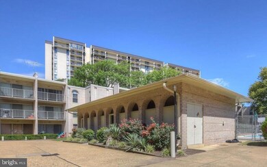 17 Canterbury Square unit 304, Alexandria, VA 22304 - photo 4