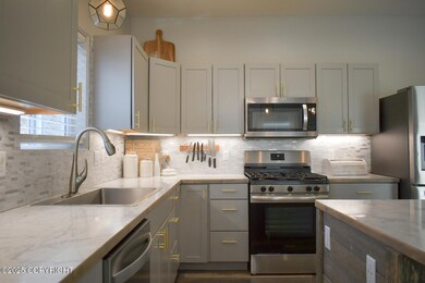 4088 Calhoun St-24