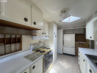 32814 E Dixon St, Eugene, OR 97408 - photo 7