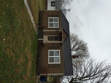 405 W 2nd St, Sheridan, IN 46069 - photo 2