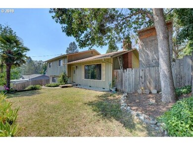 58 SW Western Ave, Grants Pass, OR 97526 - photo 3