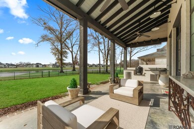 7027 Fleur de Lis St, Zachary, LA 70791 - photo 5