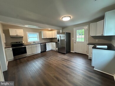 134 Stephenson Rd, Stephenson, VA 22656 - photo 2