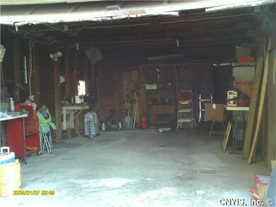Parking Lot/Garage